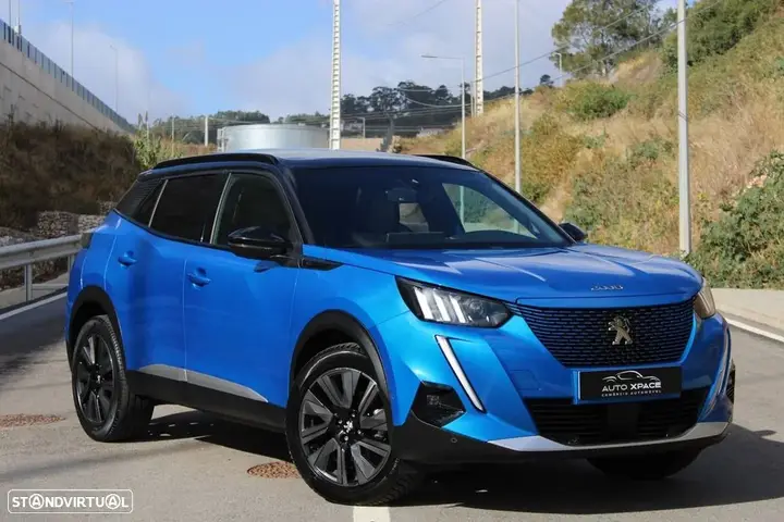 Peugeot E-2008