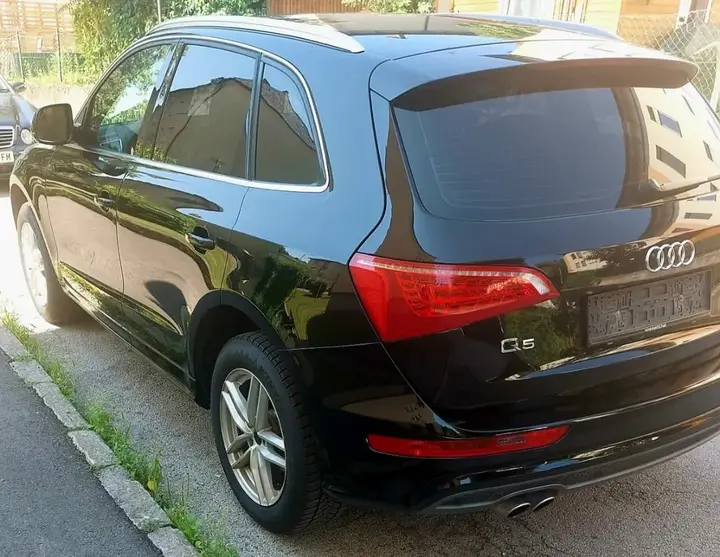 Audi Q5 2011 photo 2