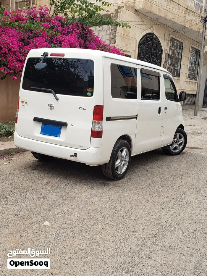 Toyota Other 2014 photo 2