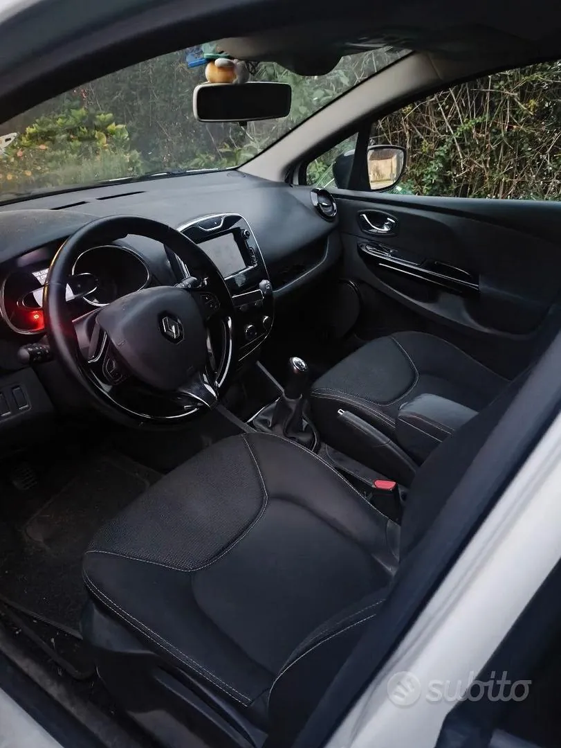 Renault Clio 2013 photo 4