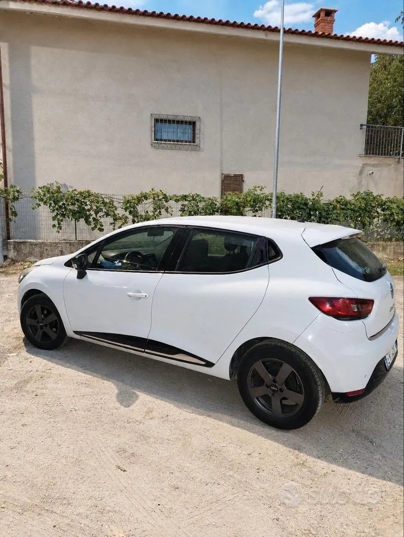 Renault Clio 2013 photo 5