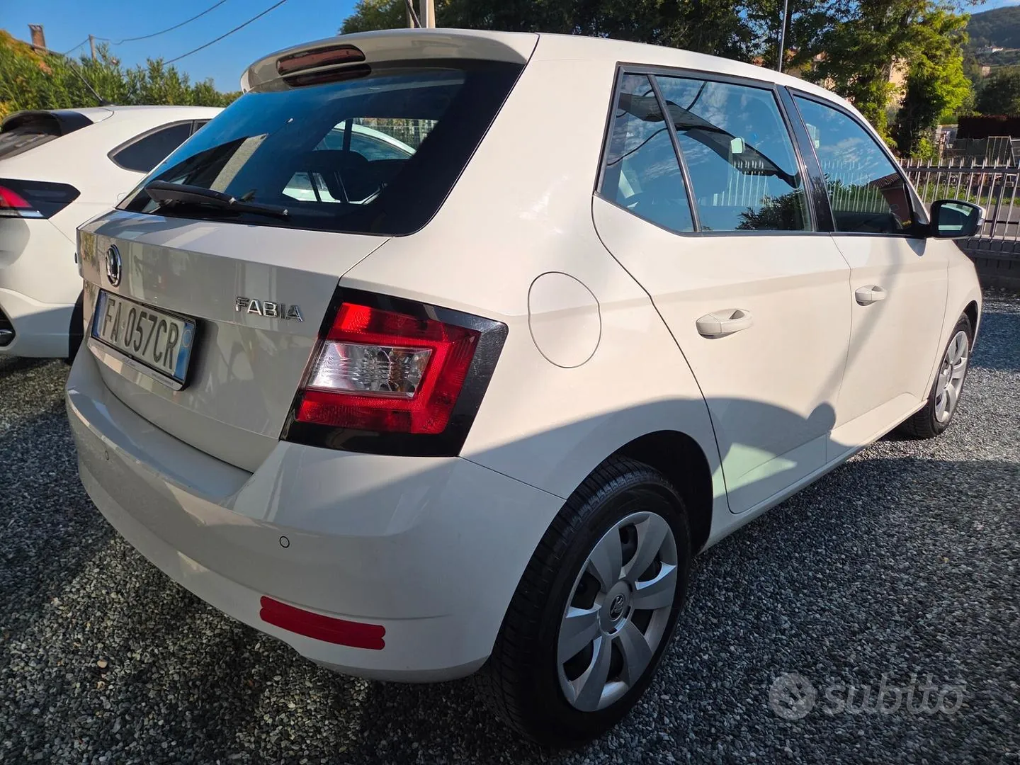 Skoda Fabia 2015 photo 5