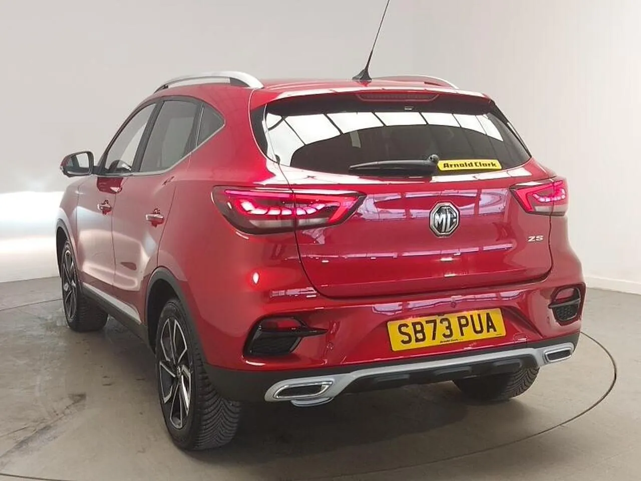 MG Mg Zs 2023 photo 2