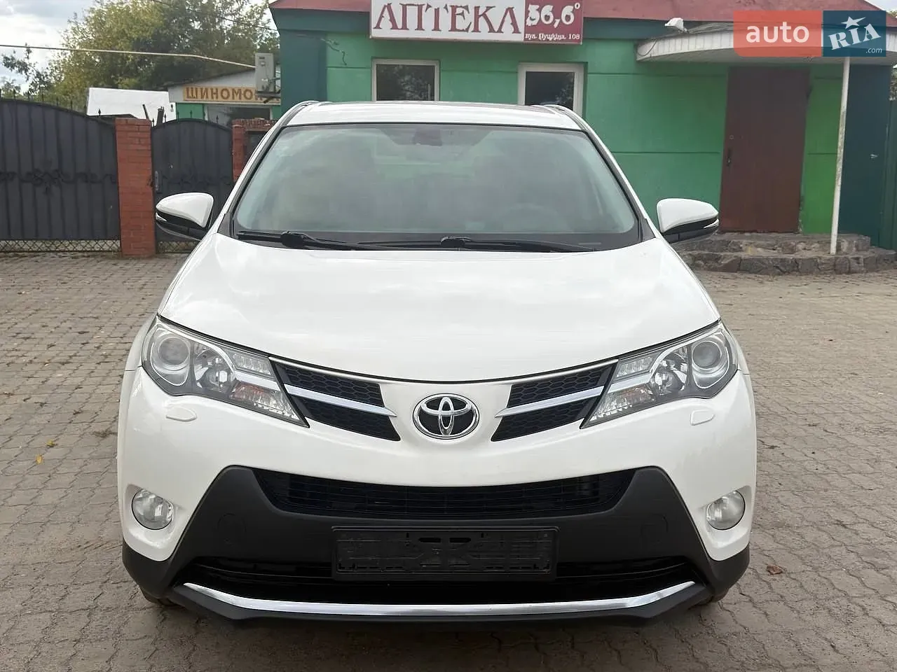 Toyota Rav4 2014 photo 2