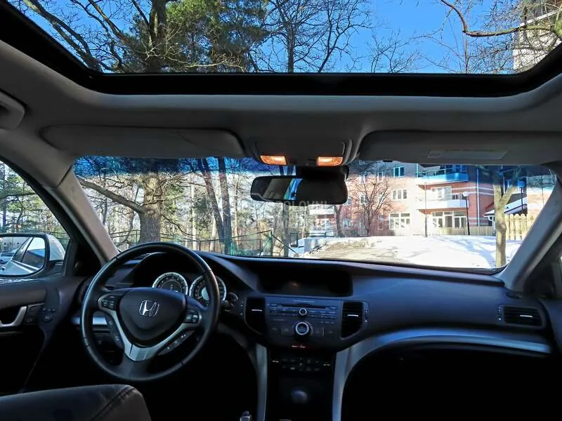 Honda Accord 2010 photo 4