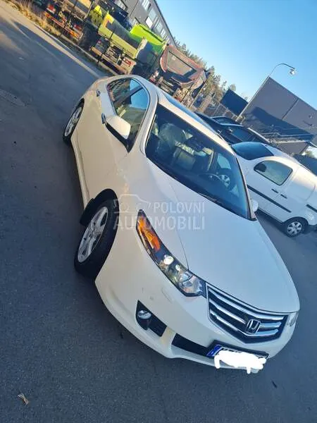 Honda Accord 2010 photo 3