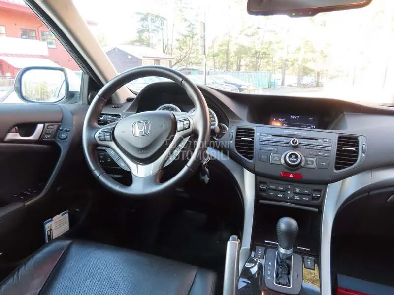 Honda Accord 2010 photo 5