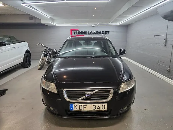 Volvo V50 2010 photo 5