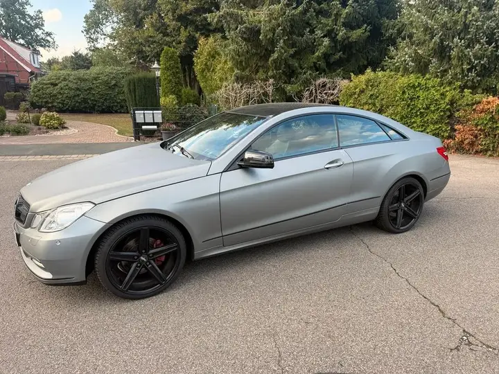 Mercedes-Benz E Coupé