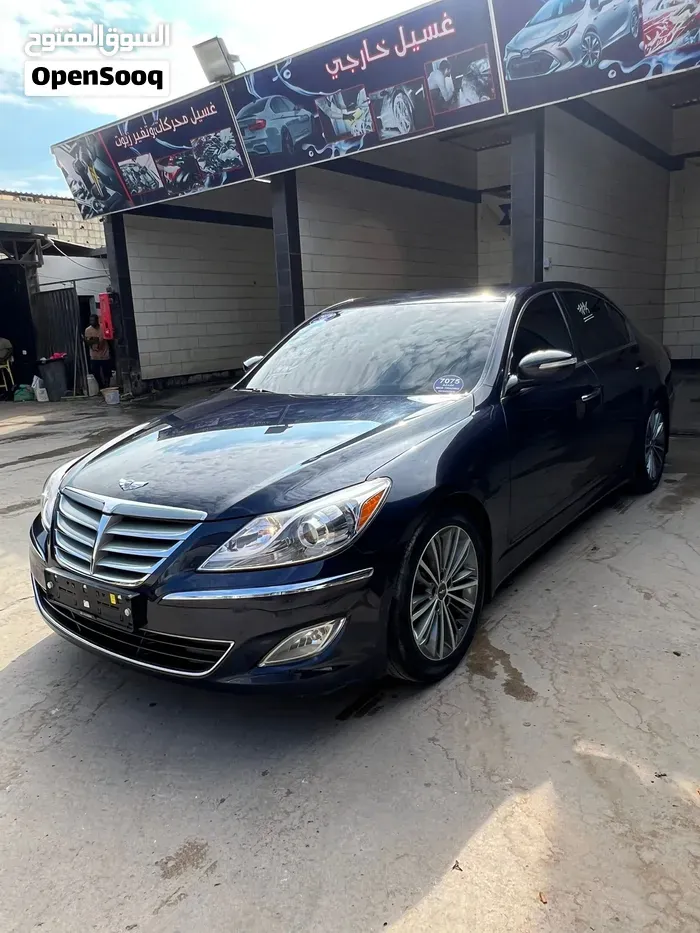 Hyundai Genesis 2012 photo 2