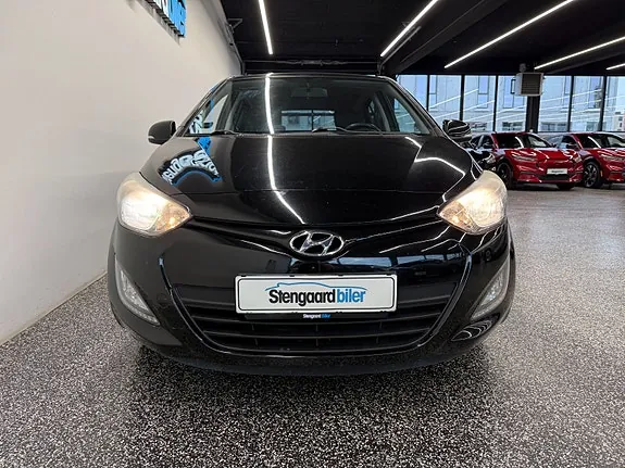 Hyundai I20 2015 photo 2