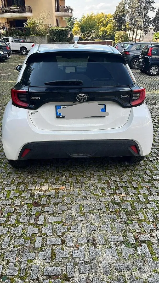 Toyota Yaris 2025 photo 4