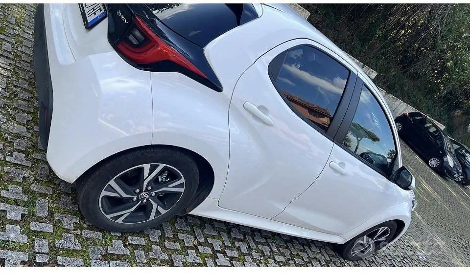 Toyota Yaris 2025 photo 3