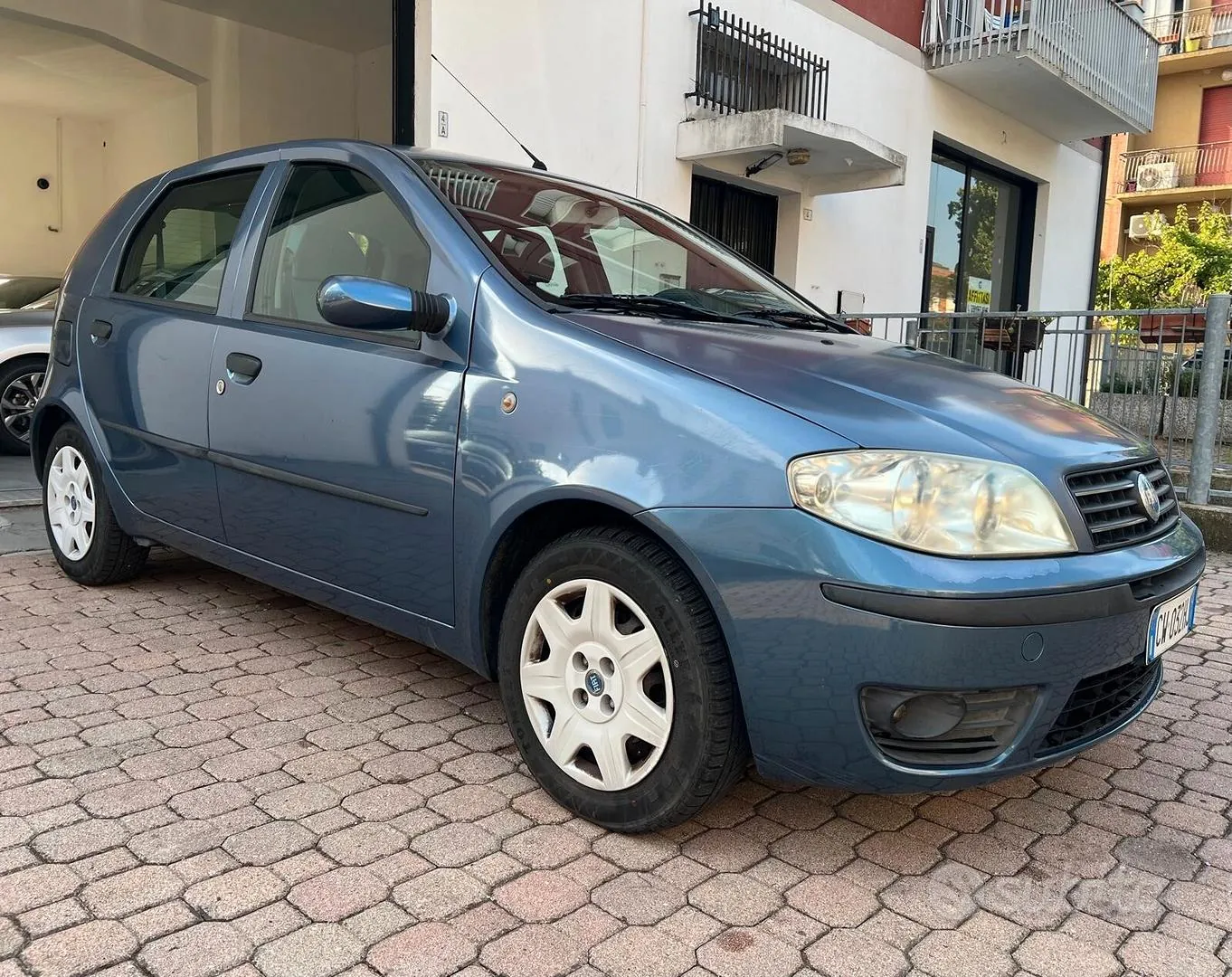 Fiat Punto 2005 photo 2