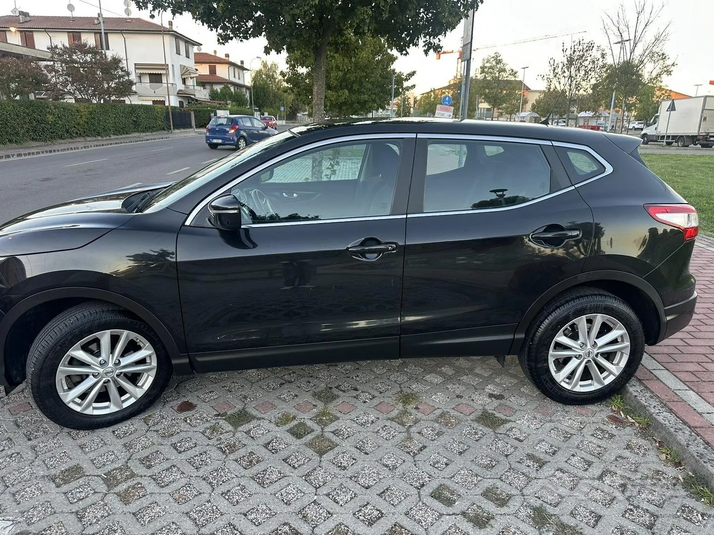 Nissan Qashqai 2014 photo 3