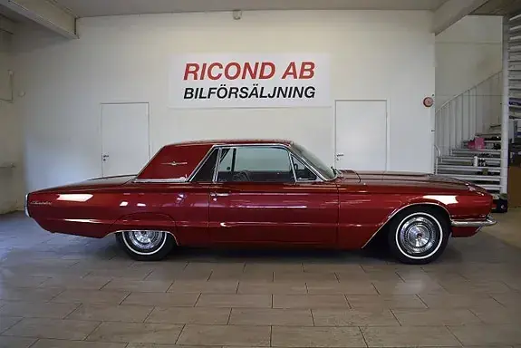 Ford Thunderbird 1966 photo 2