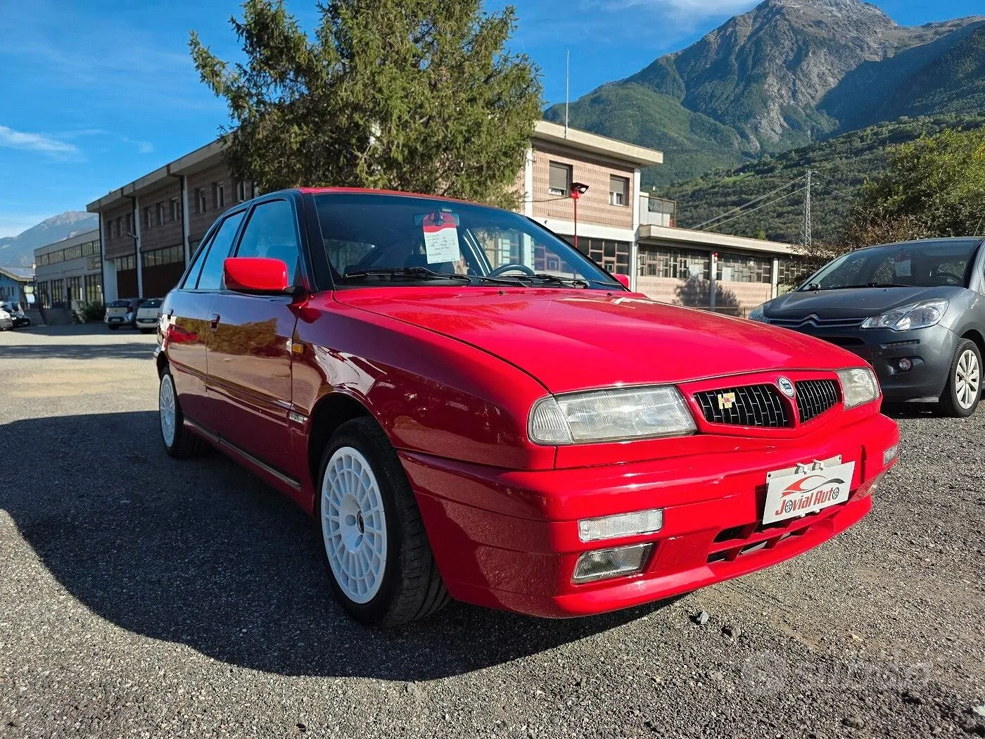 Lancia Delta 1996 photo 2