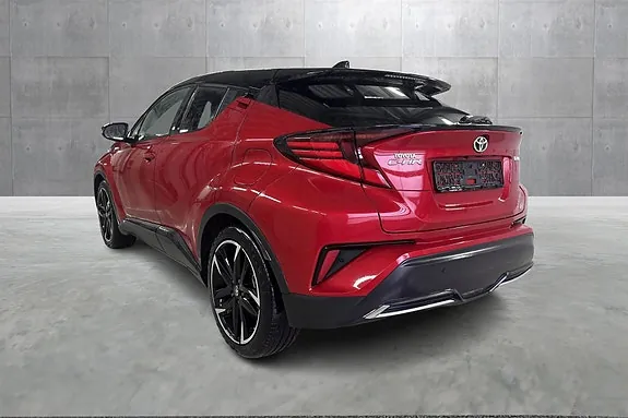 Toyota C-Hr 2021 photo 2