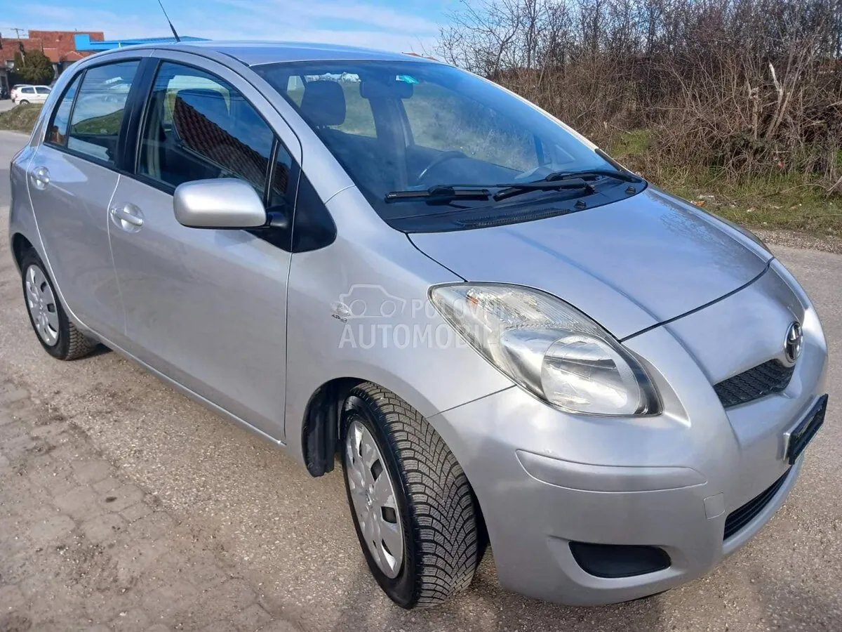 Toyota Yaris 2009 photo 3