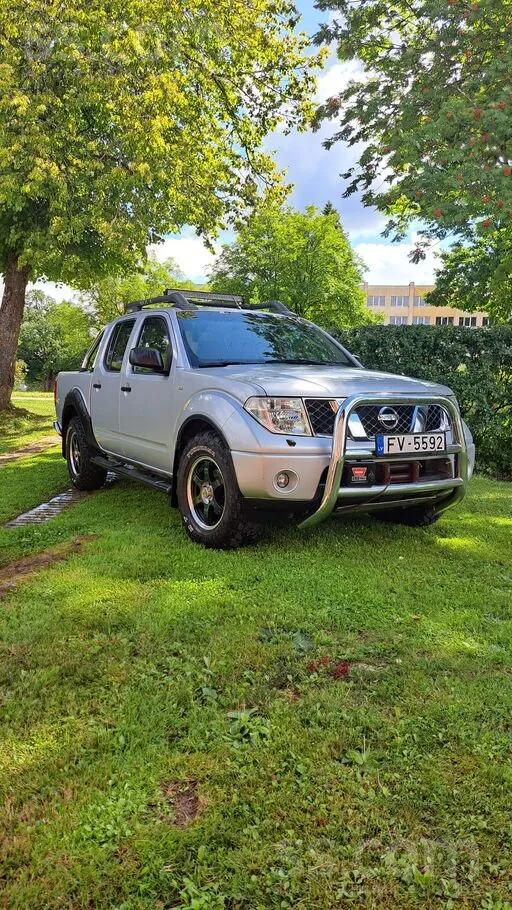 Nissan Navara 2006 photo 2