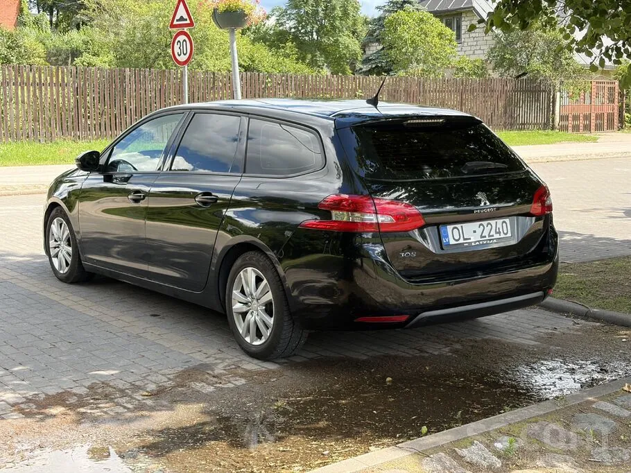 Peugeot 308 2014 photo 2
