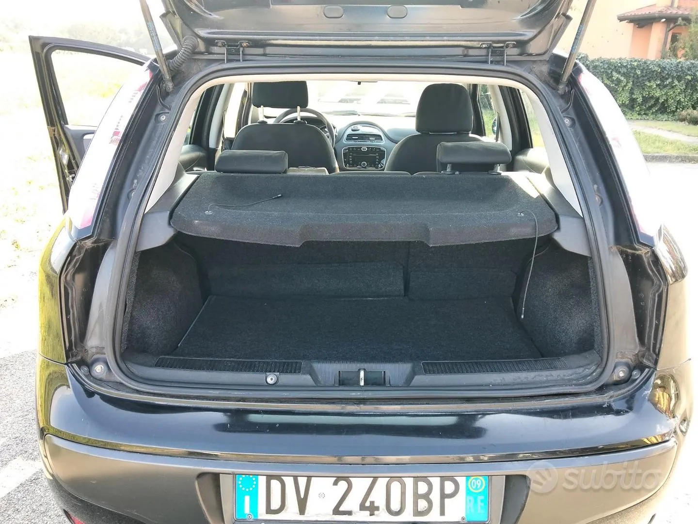Fiat Punto 2009 photo 4