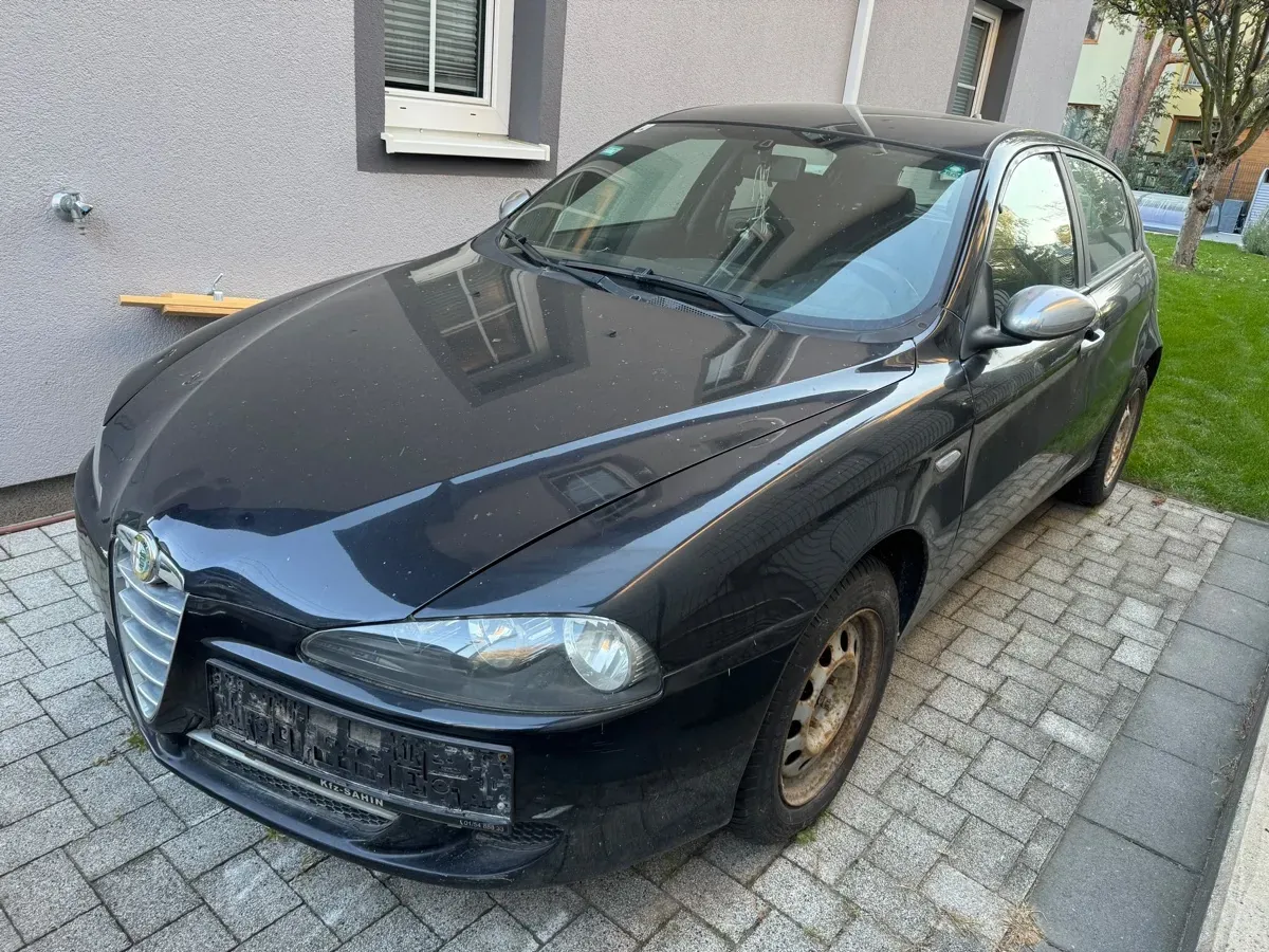 Alfa Romeo 147 2009 photo 3