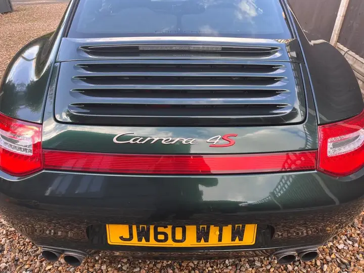 Porsche 911 2010 photo 4