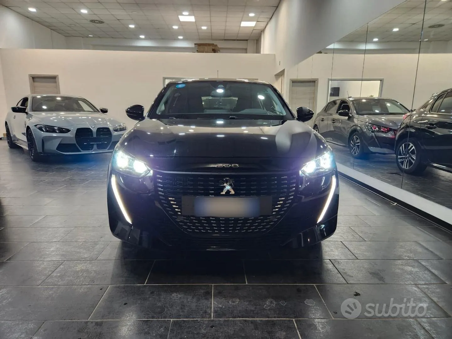 Peugeot 208 2023 photo 3