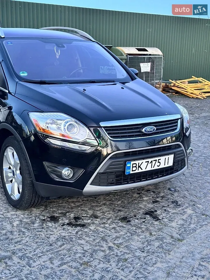 Ford Kuga 2011 photo 3