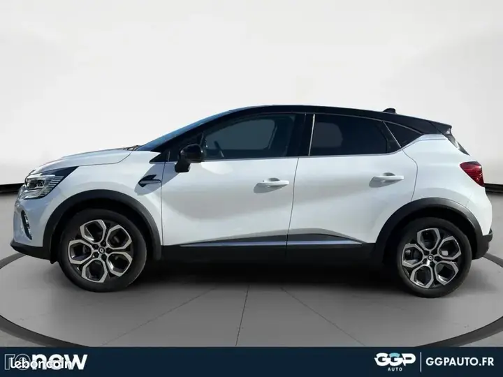 Renault Captur 2023 photo 2