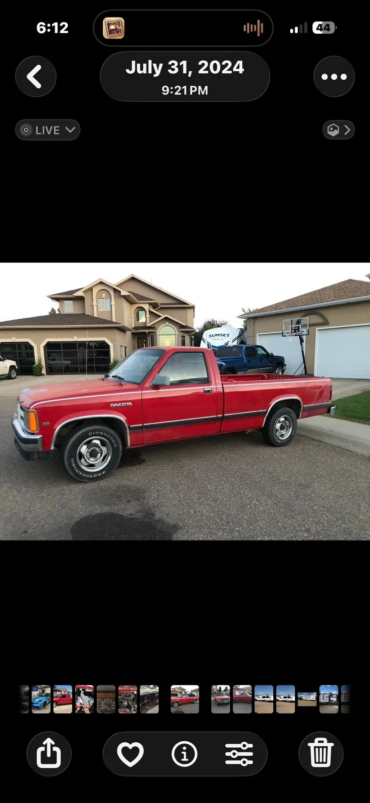 Dodge Dakota 1988 photo 2