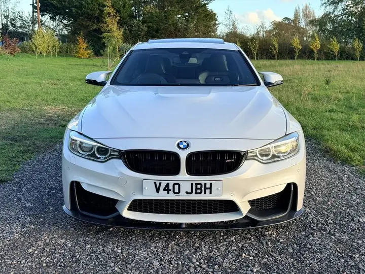 BMW M4 2017 photo 2