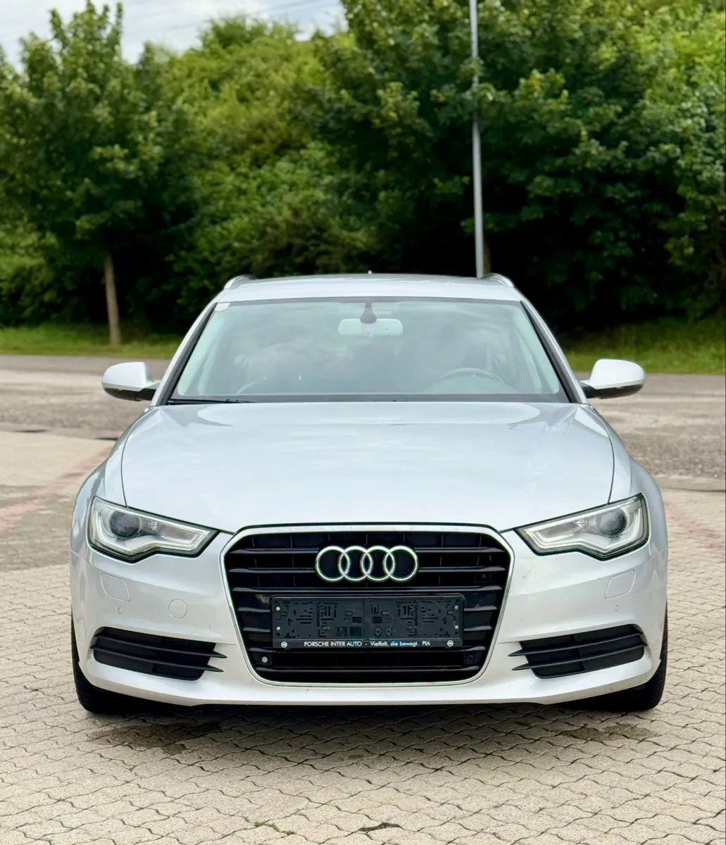 Audi A6 Avant 2011 photo 3