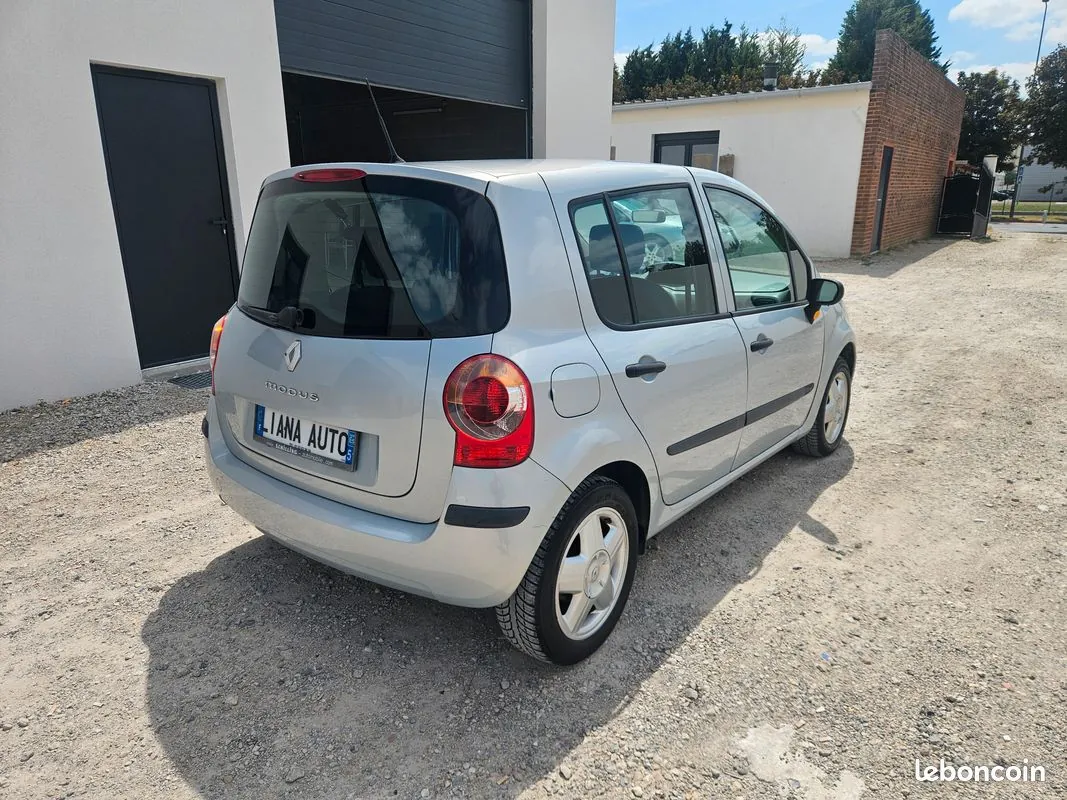 Renault Modus 2005 photo 2