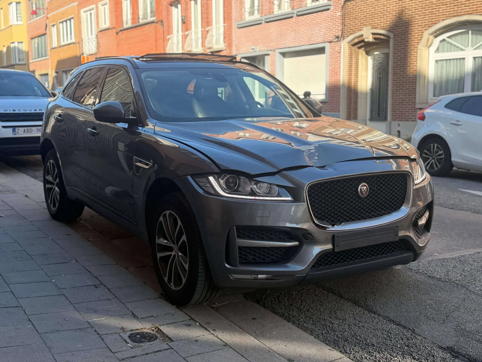 Jaguar F-Pace 2017 photo 4