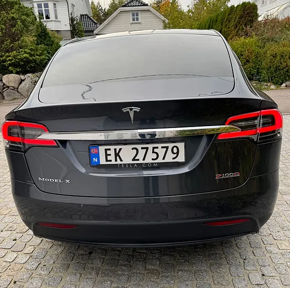 Tesla Model X 2016 photo 5