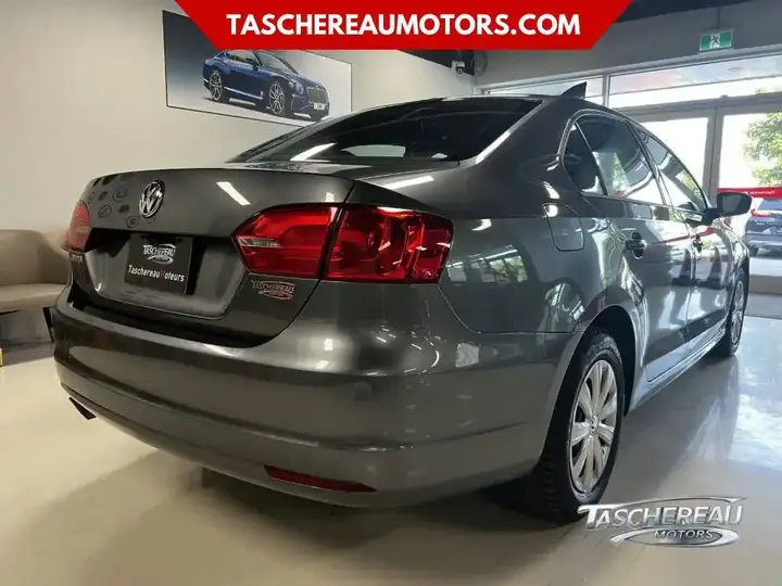 Volkswagen Jetta 2013 photo 4