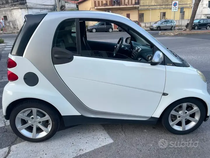 Smart Fortwo 2008 photo 3