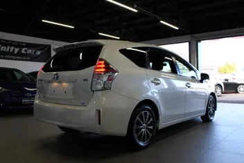 Toyota Prius 2015 photo 3