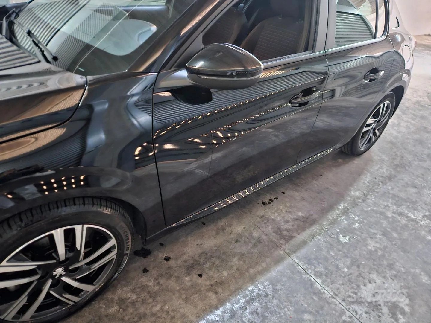 Peugeot 208 2023 photo 4