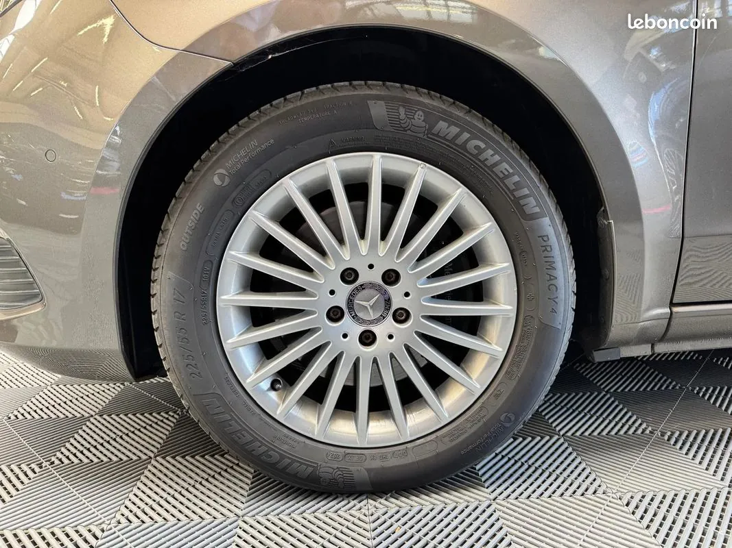 Mercedes-Benz V 2017 photo 4