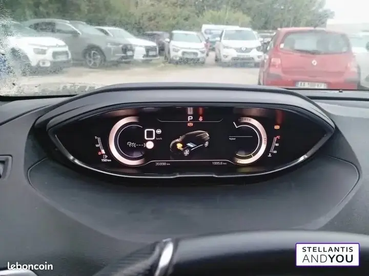 Peugeot 5008 2024 photo 2