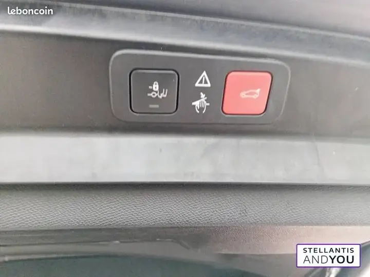 Peugeot 5008 2024 photo 5
