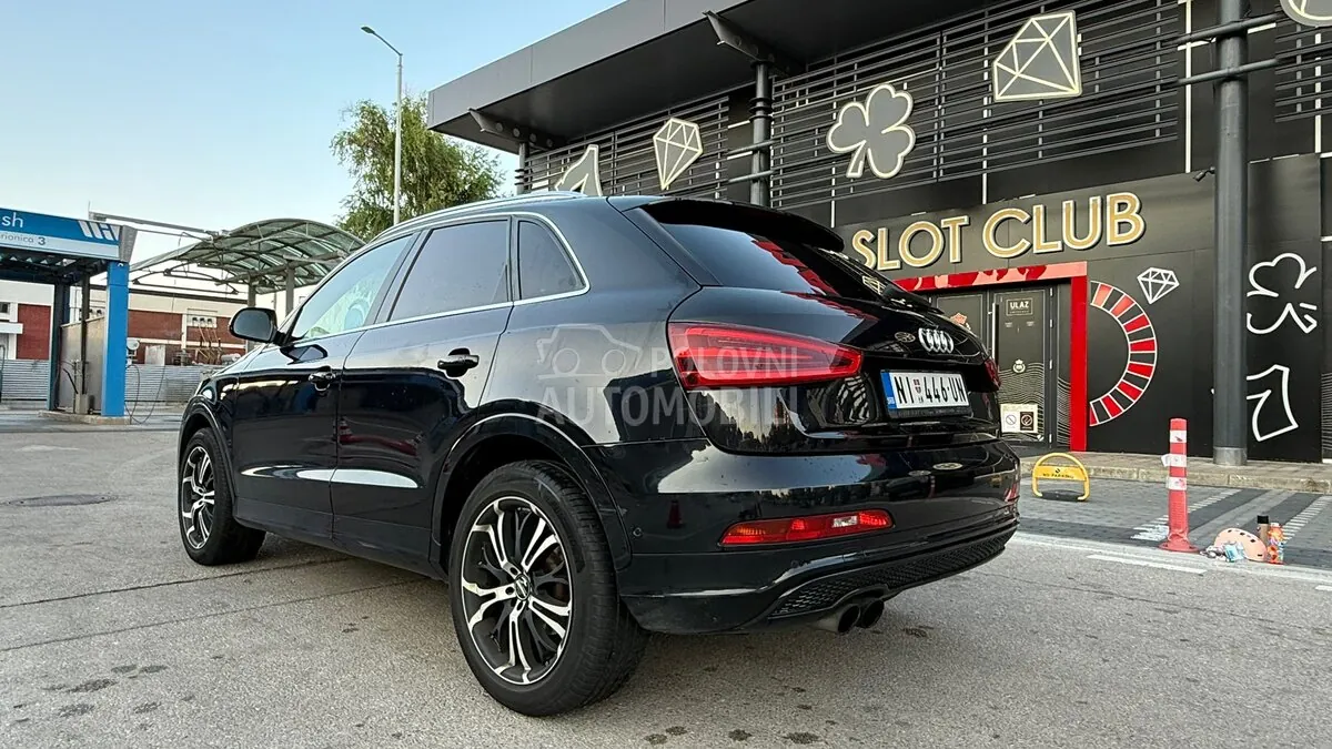 Audi Q3 2012 photo 5