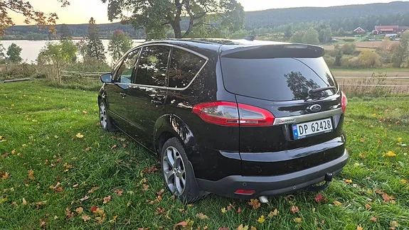 Ford S-Max 2014 photo 3