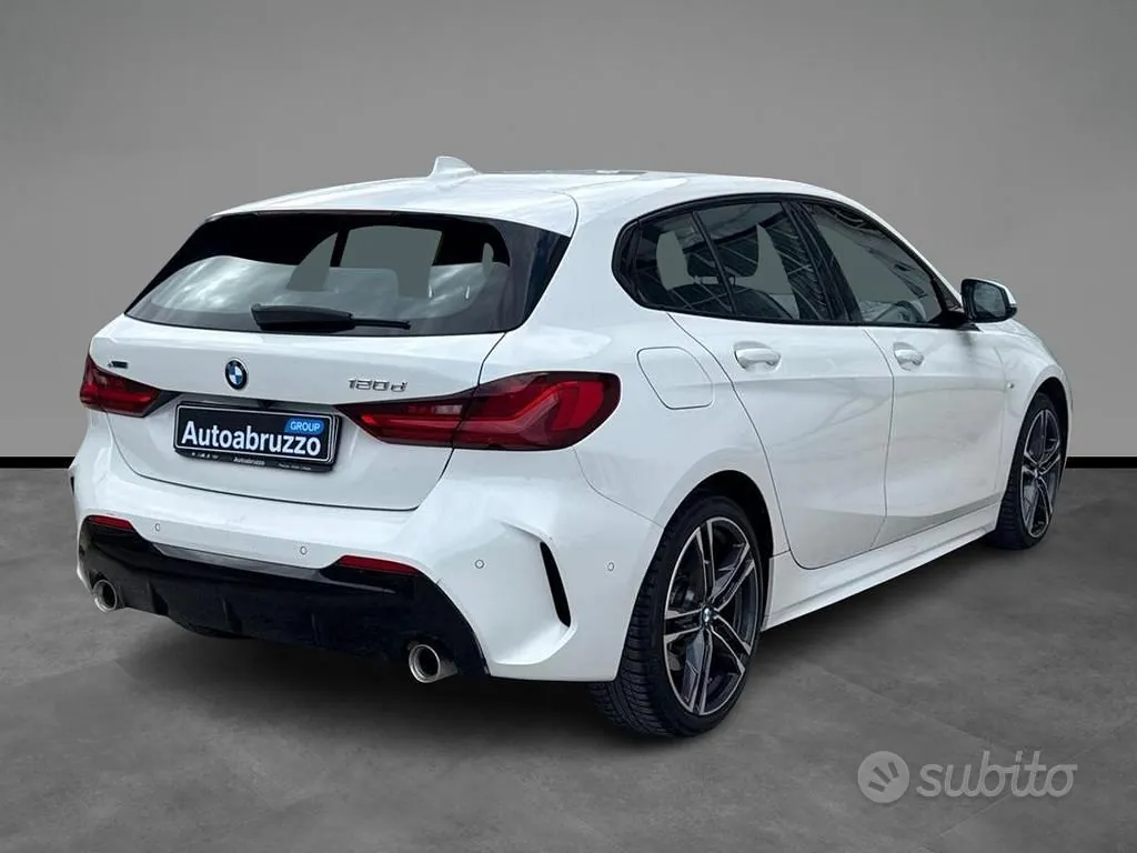 BMW 1 Series 2022 photo 5