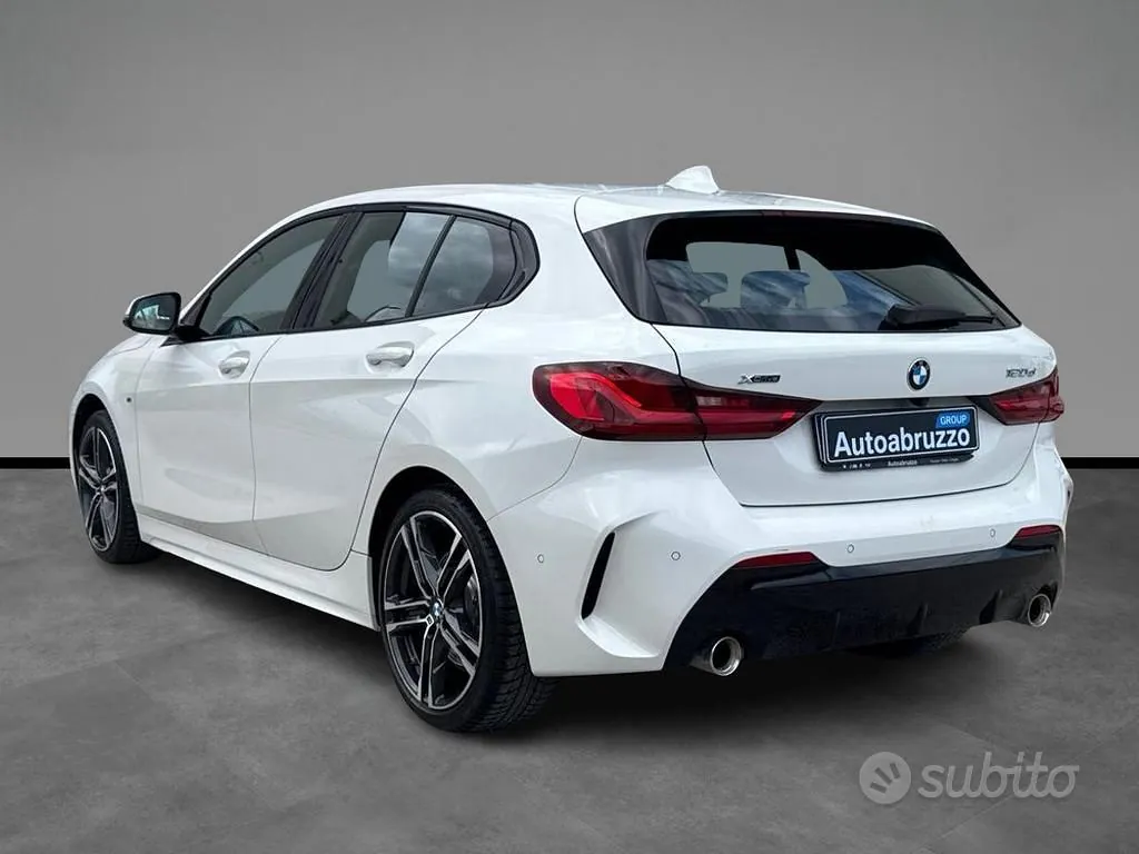 BMW 1 Series 2022 photo 3
