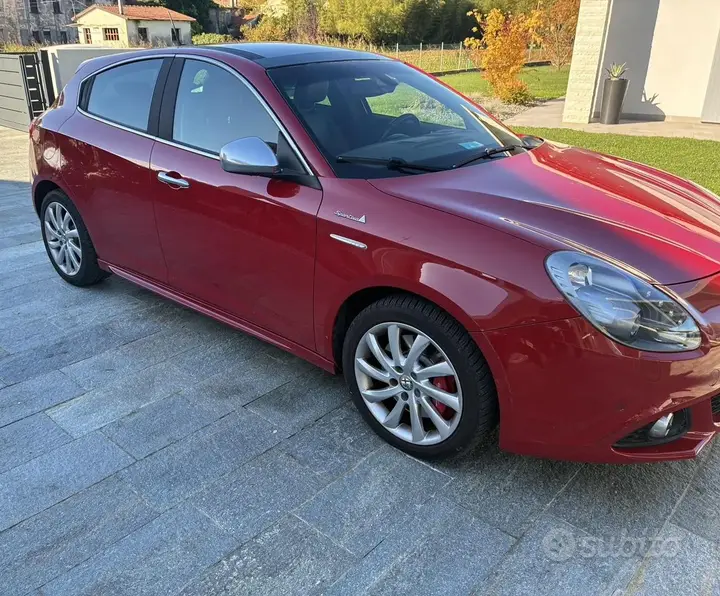 Alfa Romeo Giulietta 2014 photo 3