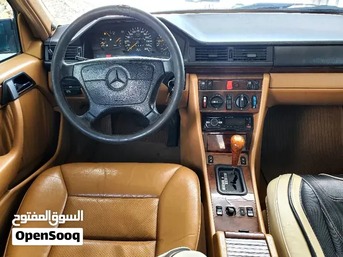 Mercedes-Benz 320 2006 photo 4